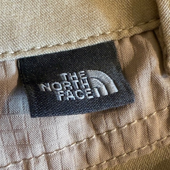 The North Face Womens Khaki Tan Ripstop Hiking Shorts Size 6 Regular Adventure - Picture 5 of 6